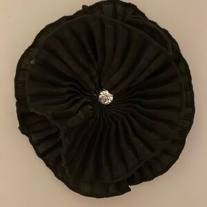 Magnetic flower pin.